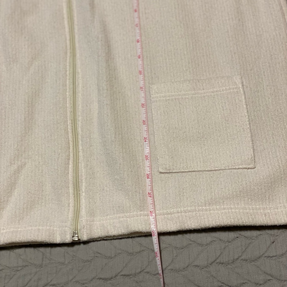 Cream Track Suit - Picture 8 of 8